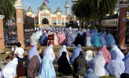 SOLAT SUNAT AIDILFITIRI DI PATTANI