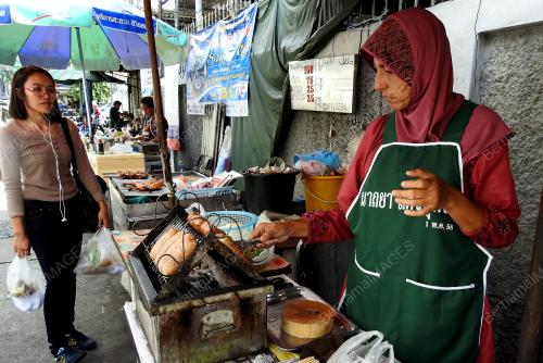 THA01_02062017_BAZAR