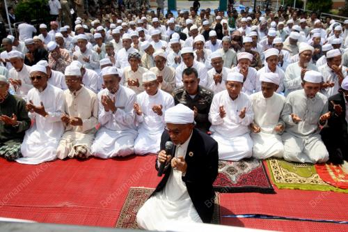 THA01_04072016_ISLAM