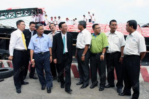 MUSTAPA MOHAMED