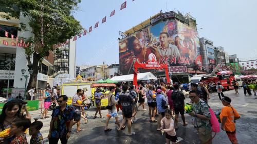 TAHUN BARU THAI