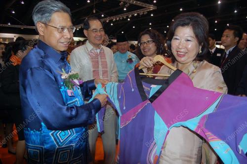 MUSTAPA MOHAMED