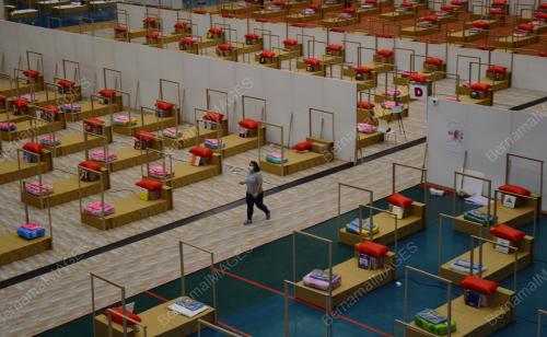 EMPTY BEDS AT A FIELD HOSPITAL