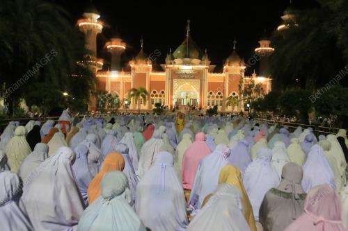 THA01_19062015_RAMADHAN