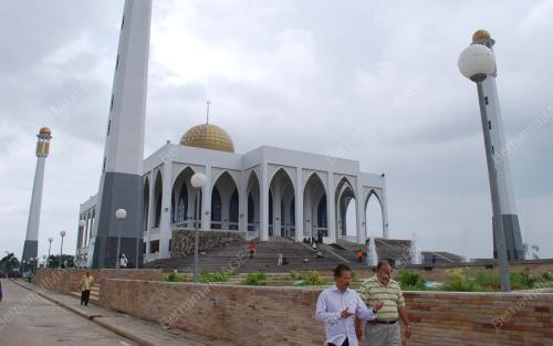 MESJID TERMODEN