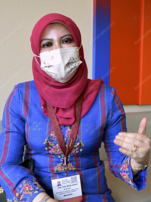 DATUK SERI RINA MOHD HARUN