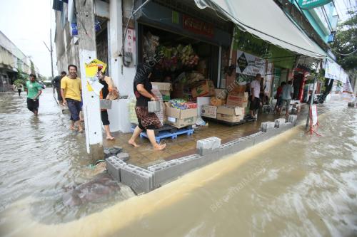 THA01_23122014_BANJIR