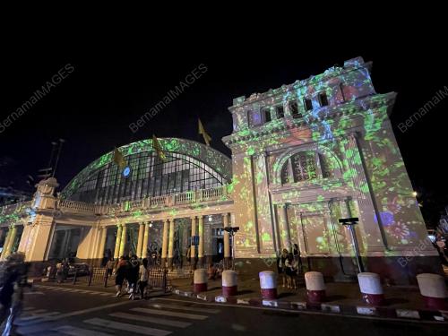 UNFOLDING BANGKOK SHOW OF LIGHTS