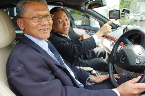 HUZNI ZAI YAACOB