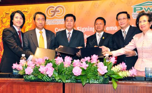 DR RONALD HENG