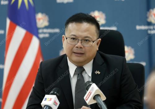 BONG YIK JUI