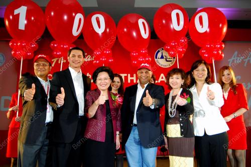 TONY FERNANDES