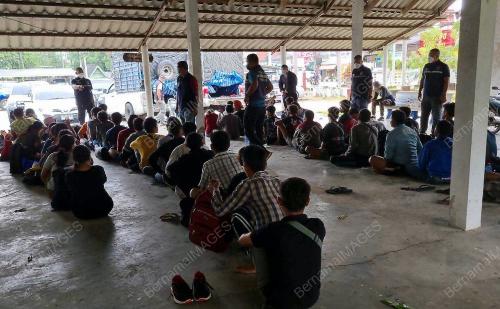PENDATANG TANPA IZIN WARGA MYANMAR