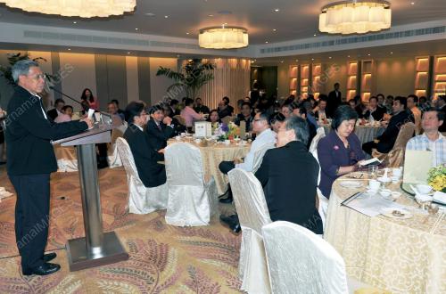 THA02_23022012_MAKAN_MALAM
