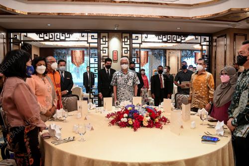 DATUK SERI ISMAIL SABRI YAAKOB
