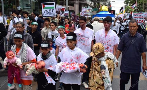 THA02_25072014_PROTEST