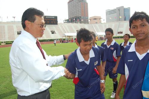 AHMAD SHABERY CHEEK
