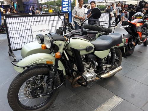 THA03_04022017_MOTORBIKE