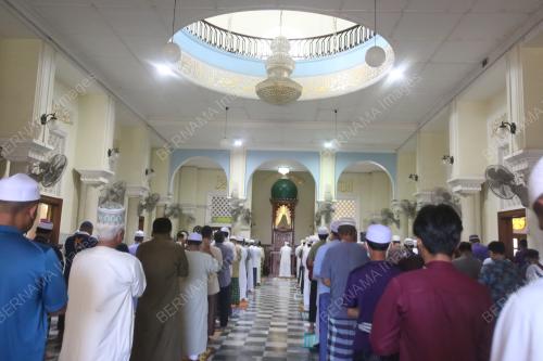 SOLAT HAJAT