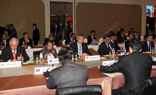 SIDANG KEMUNCAK ASIA KE-15