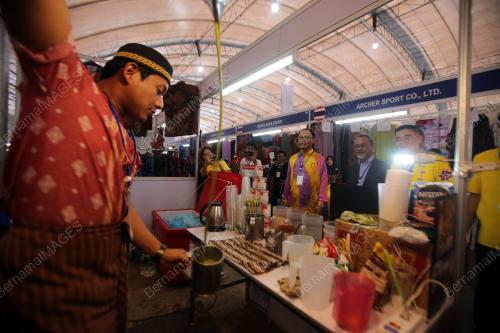 THA03_28042019_PERDAGANGAN_SEMPADAN