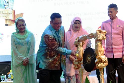 TUANKU SYED FAIZUDDIN PUTRA JAMALULLAIL