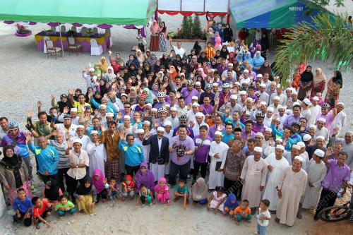 THA04_10042015_KAYUHAN_SATUN