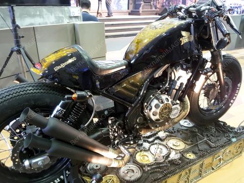 THA05_04022017_MOTORBIKE