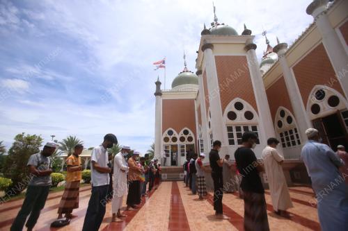FRIDAY PRAYER AT PATTANI