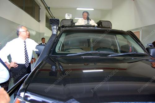 MOHD NAJIB TUN ABDUL RAZAK
