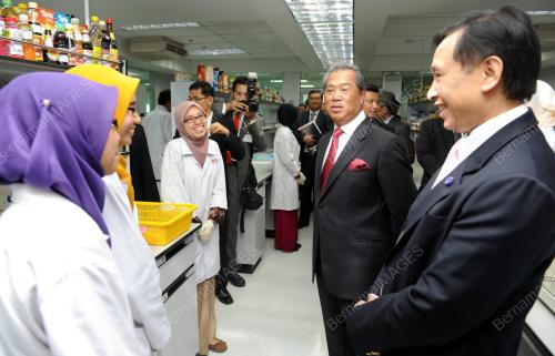 THA05_22082013_MUHYIDDIN_LAWAT