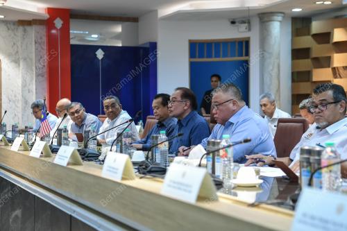 DATUK SERI ANWAR IBRAHIM