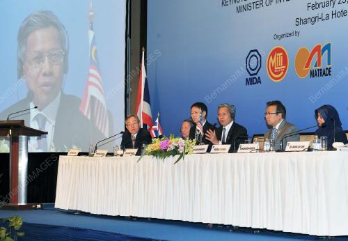THA06_23022012_PERDAGANGAN