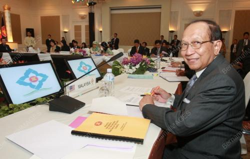 THA07_221009_ASEAN SUMMIT