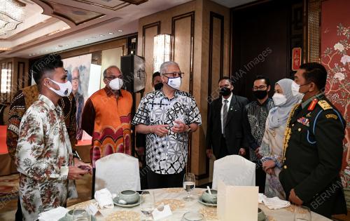DATUK SERI ISMAIL SABRI YAAKOB