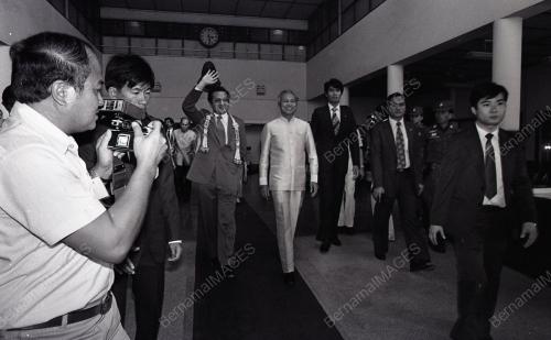 MAHATHIR MOHAMAD