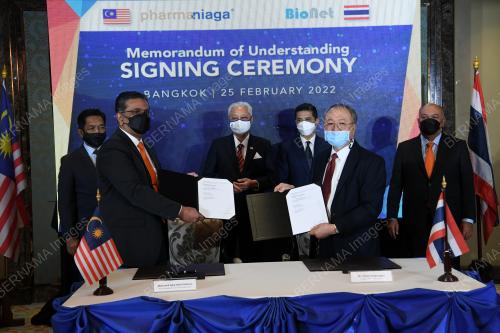 DATUK SERI ISMAIL SABRI YAAKOB