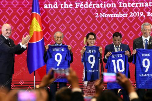 THA15_02112019_PM_ASEAN_SUMMIT