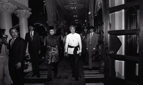 MAHATHIR MOHAMAD