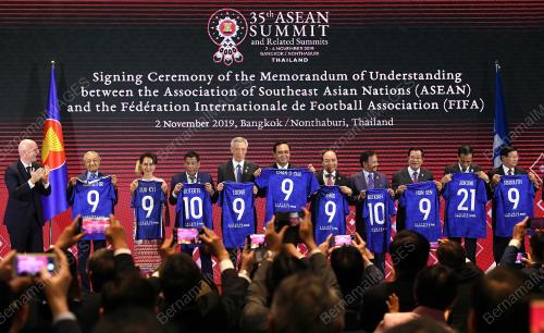 THA16_02112019_PM_ASEAN_SUMMIT