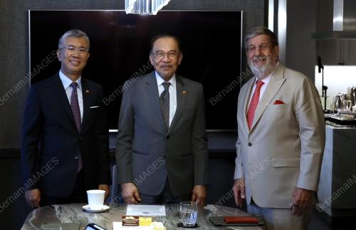 DATUK SERI ANWAR IBRAHIM