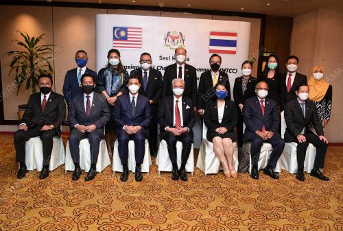 DATUK SERI ISMAIL SABRI YAAKOB