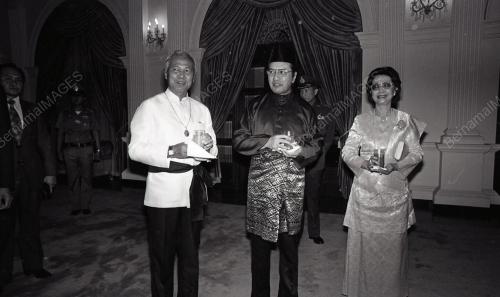 MAHATHIR MOHAMAD