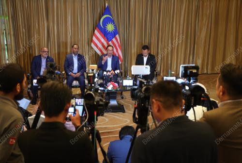 DATUK SERI ANWAR IBRAHIM