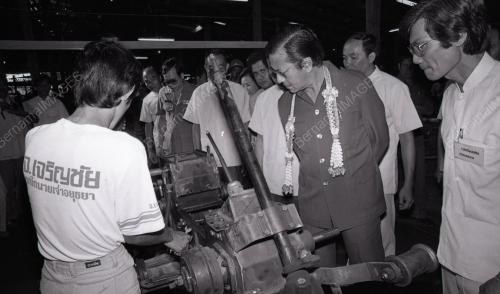 MAHATHIR MOHAMAD