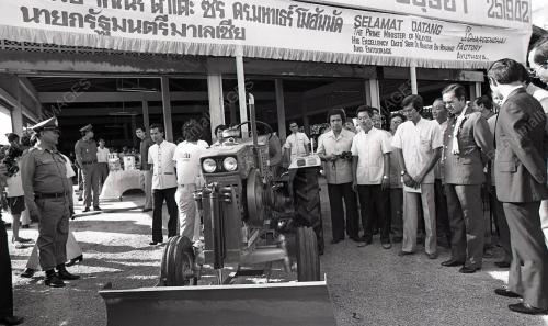 MAHATHIR MOHAMAD