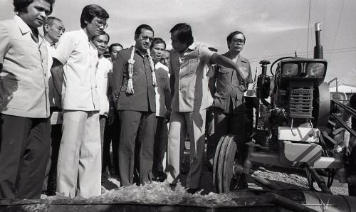 MAHATHIR MOHAMAD