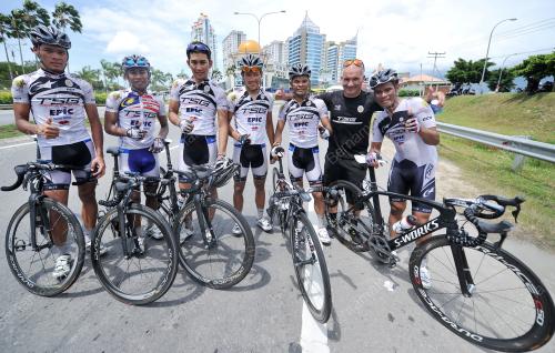 TOB04_20082013_BORNEO
