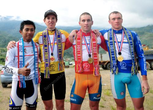 TOB09_30042012_TOUR_BORNEO