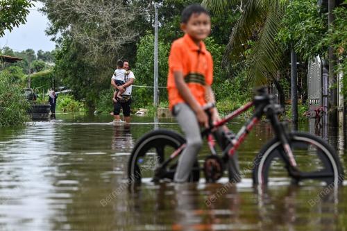 BANJIR DUNGUN